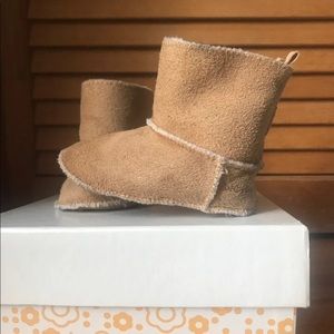 Baby Gap Moccasin Booties